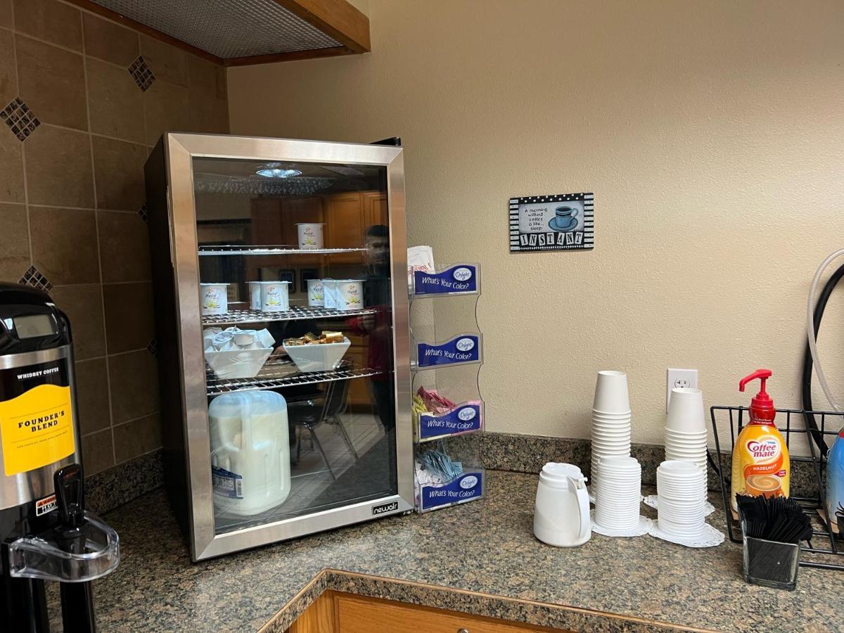 Lavissh Inn And Suites Bellingham Dış mekan fotoğraf